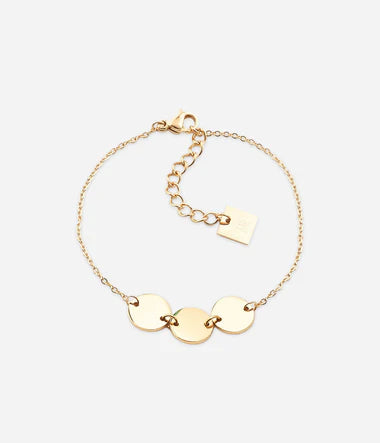 Bracelet Cardin ZAG – Chaîne maille forçat acier doré or fin, vue poignet élégant minimaliste. Les Tendances de Charlotte, Saint-Quentin.
