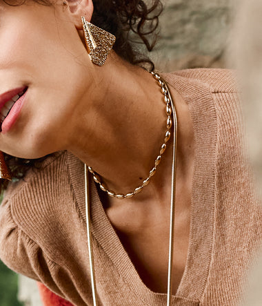 Collier Nyra ZAG – Détail maille grains de riz acier inoxydable dorure ionisation hypoallergénique.