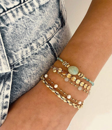 Bracelet Zoé ZAG – Vue ensemble chaînette boules dorées acier or fin